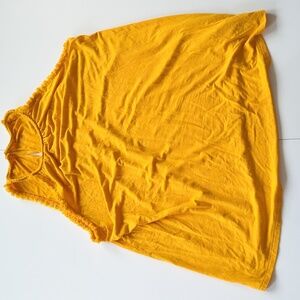 a Glow Women's Size M Maternity sleeveless Blouse